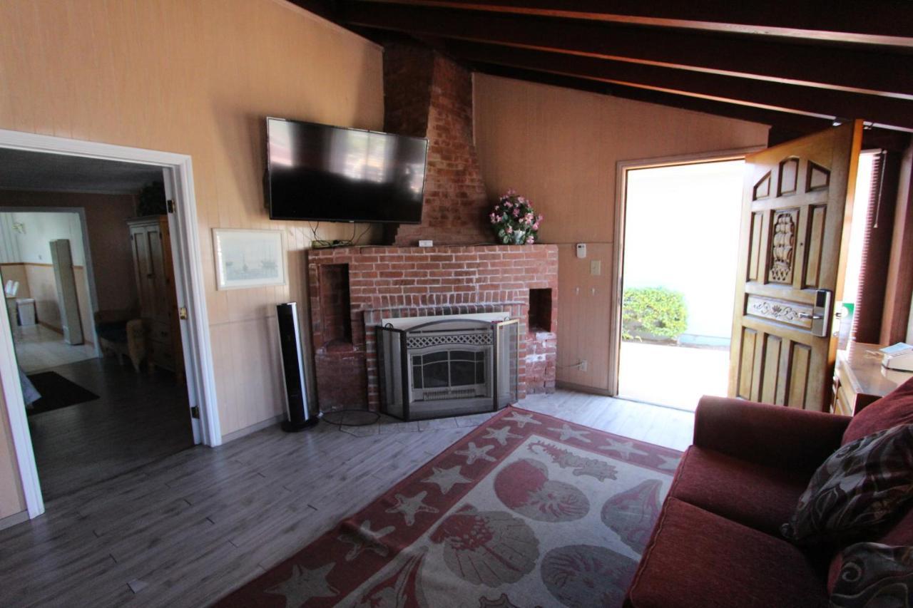 Edgewater Beach Inn & Suites Santa Cruz Buitenkant foto
