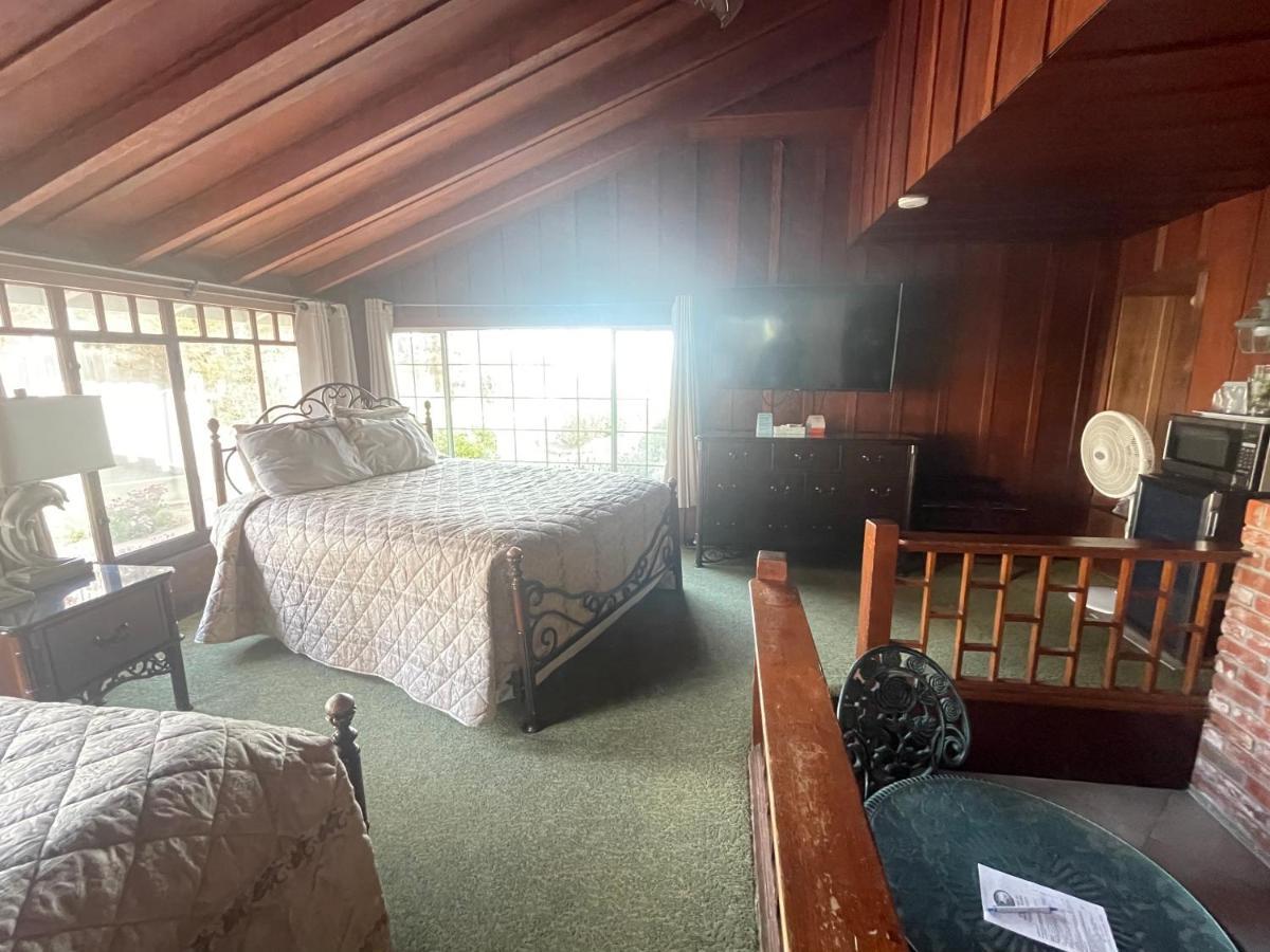 Edgewater Beach Inn & Suites Santa Cruz Buitenkant foto
